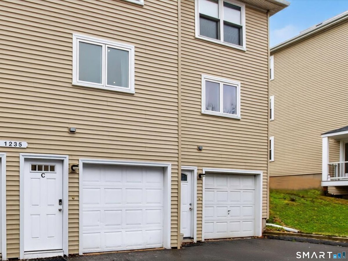 1235 East Street #Apt C, New Britain, CT