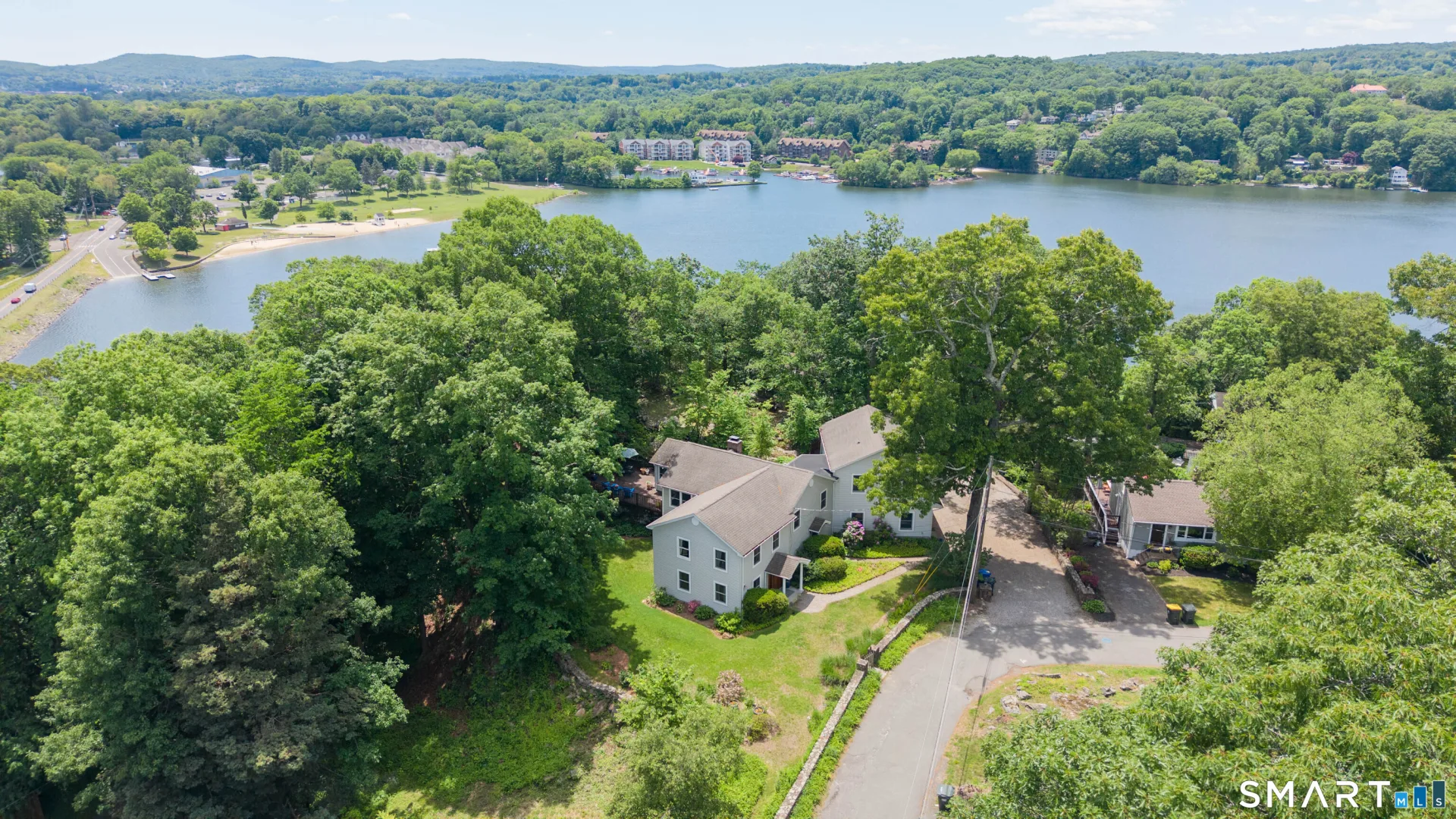 4 Hillside Road, Danbury, CT
