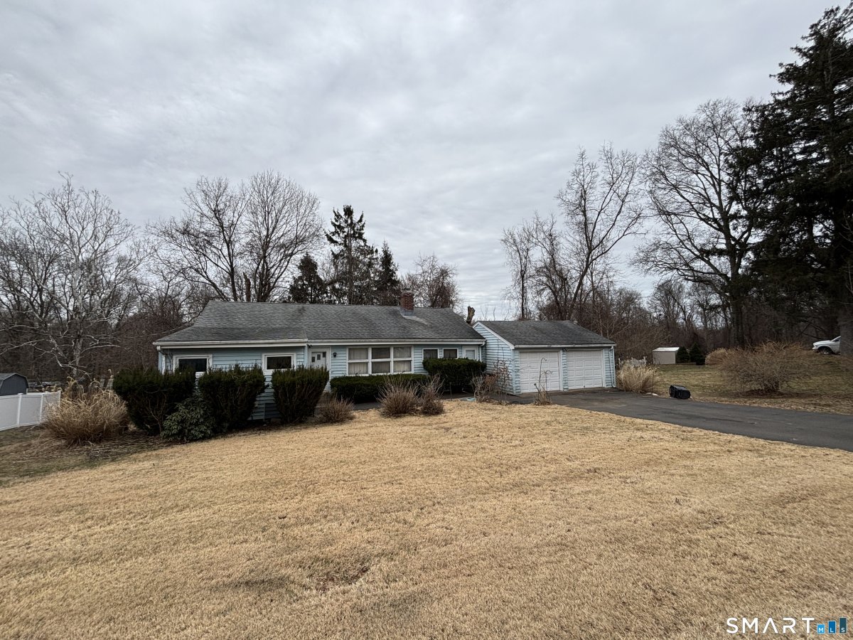 44 Upper State Street, North Haven, CT