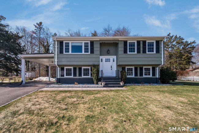 50 Jefferson Circle, Clinton, CT