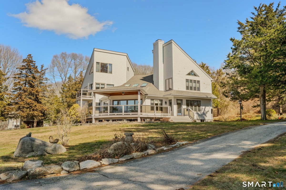 54 Wilbur Road, Stonington, CT