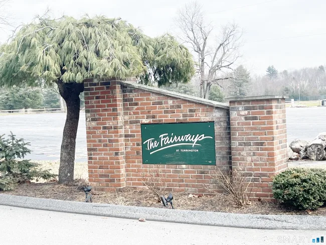 91 Rockledge Loop #91, Torrington, CT