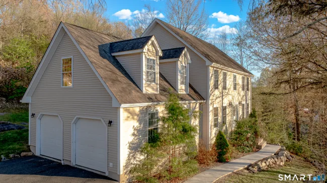 110 Oakwood Circle