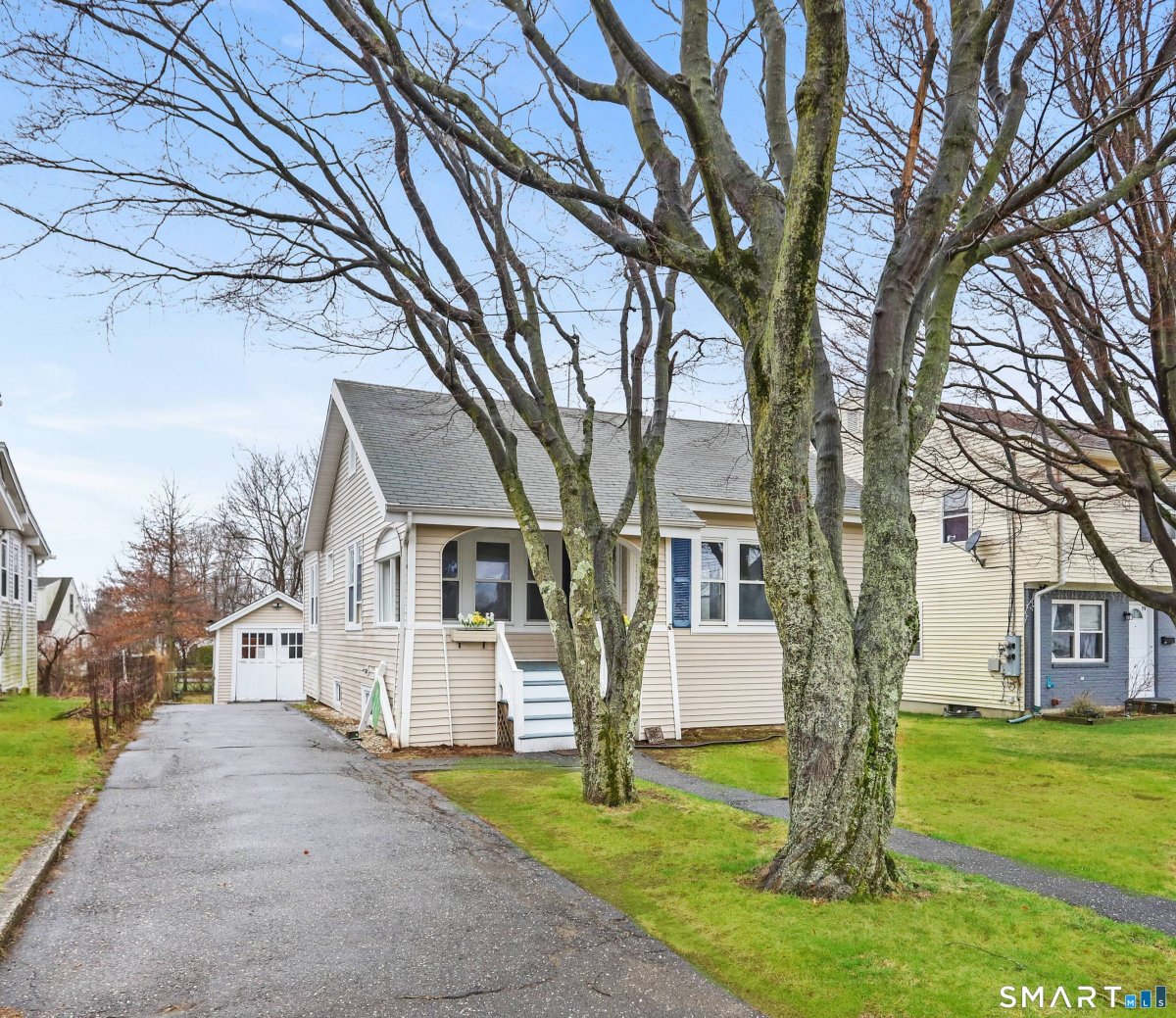 17 Reservoir Avenue, Norwalk, CT