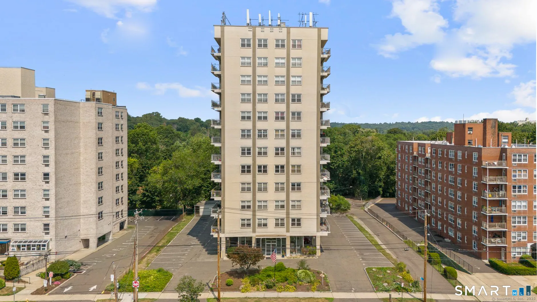 2370 North Avenue #2G, Bridgeport, CT