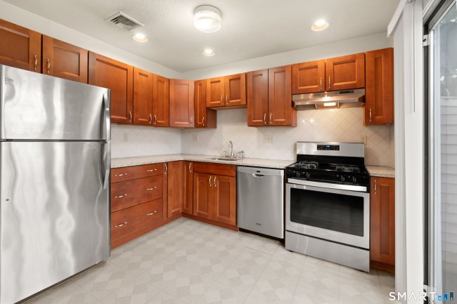 48 Homeside Avenue #4