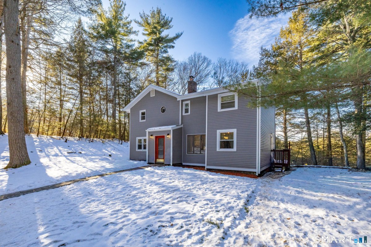 77R Old Stagecoach Road, Granby, CT