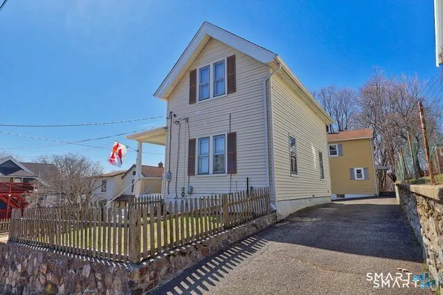 14 Washington Street, Naugatuck, CT