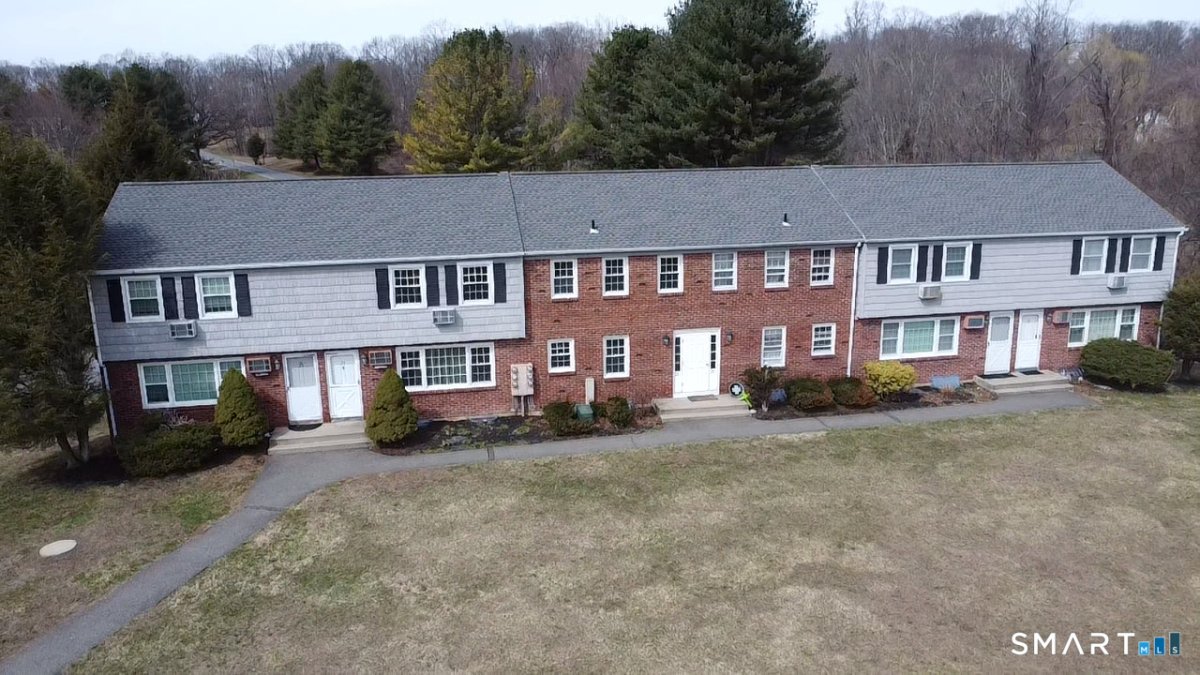 21 Old Farms Lane #21, New Milford, CT