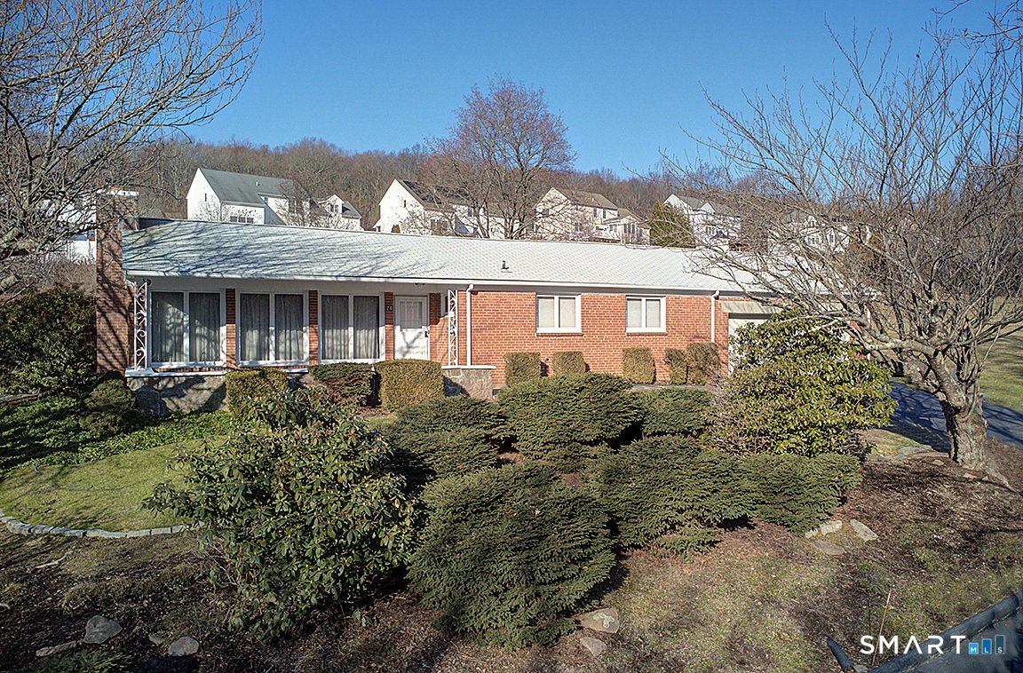 76 Gaylord Mountain Road, Hamden, CT