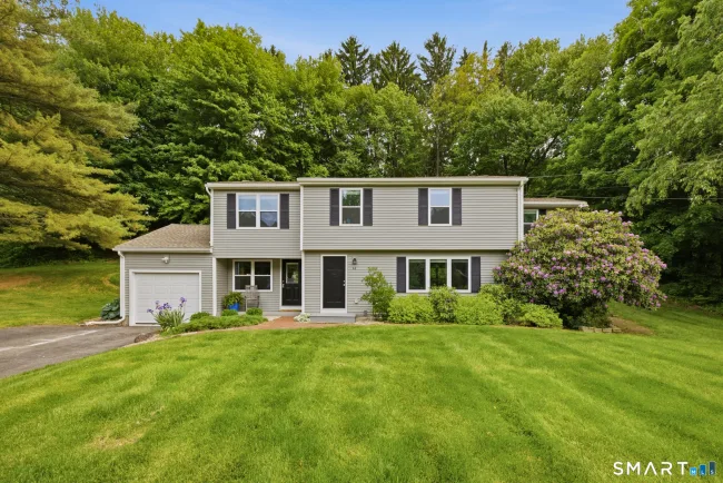42 Kenneth Drive