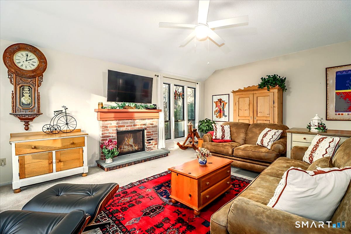 25 Heritage Crest #C, Southbury, CT