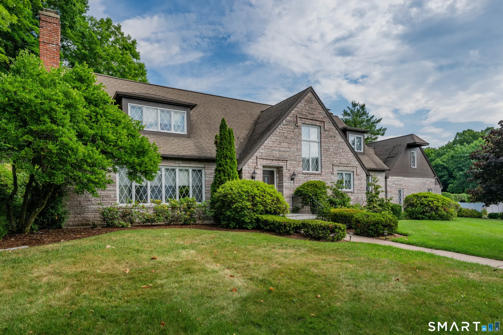 232 Maybrook Road, Waterbury, CT