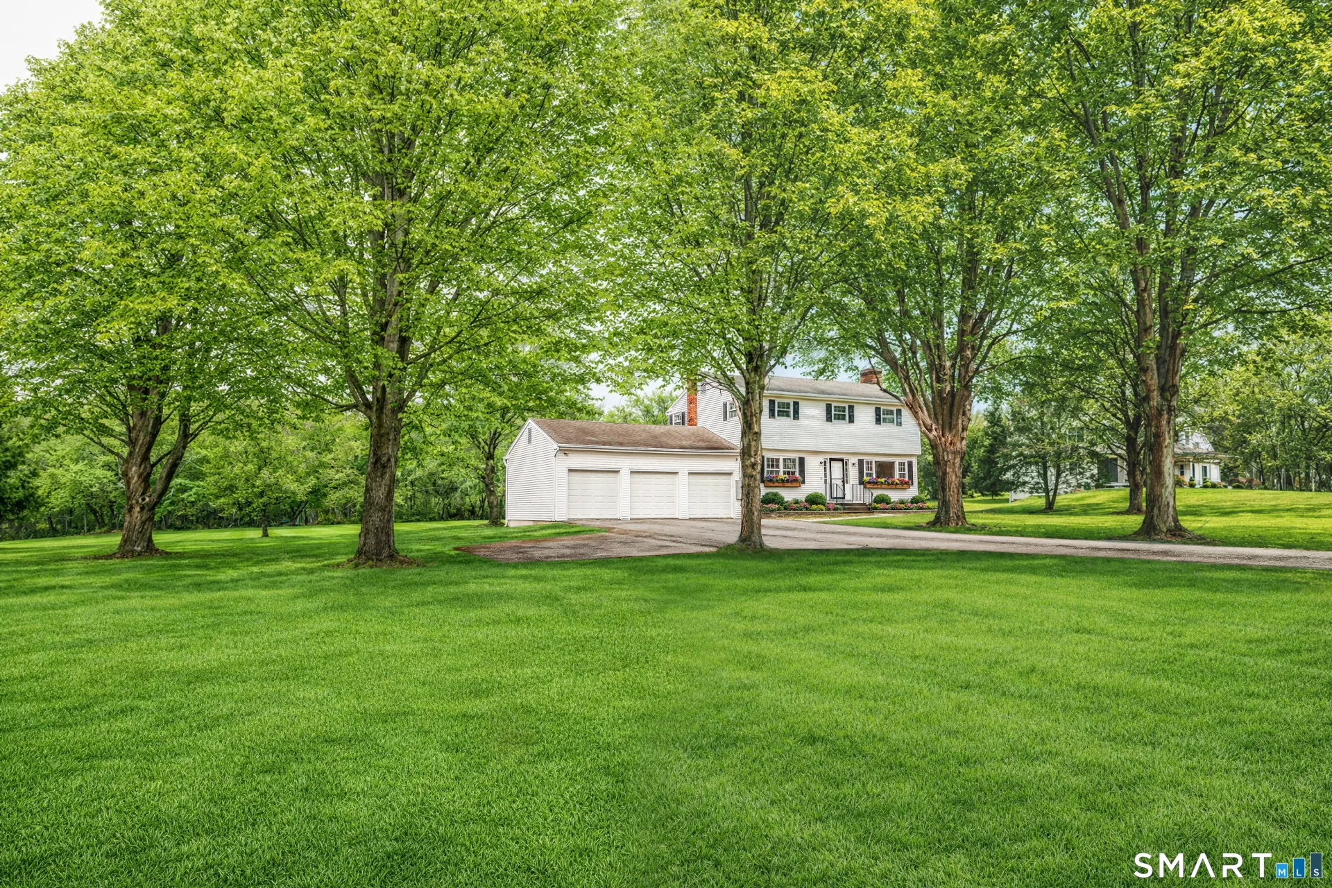 408 Hut Hill Road, Bridgewater, CT