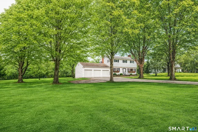 408 Hut Hill Road, Bridgewater, CT