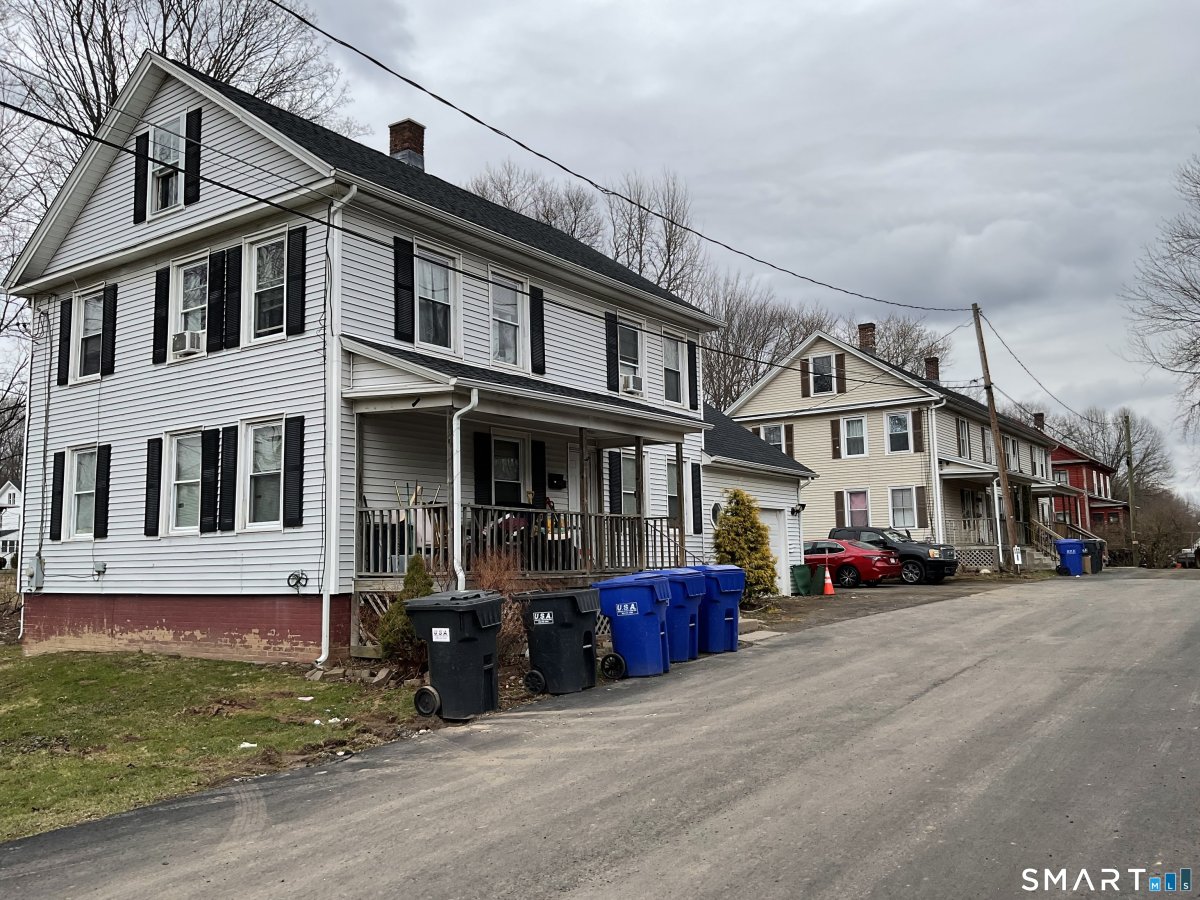 186 South Main Street, Suffield, CT