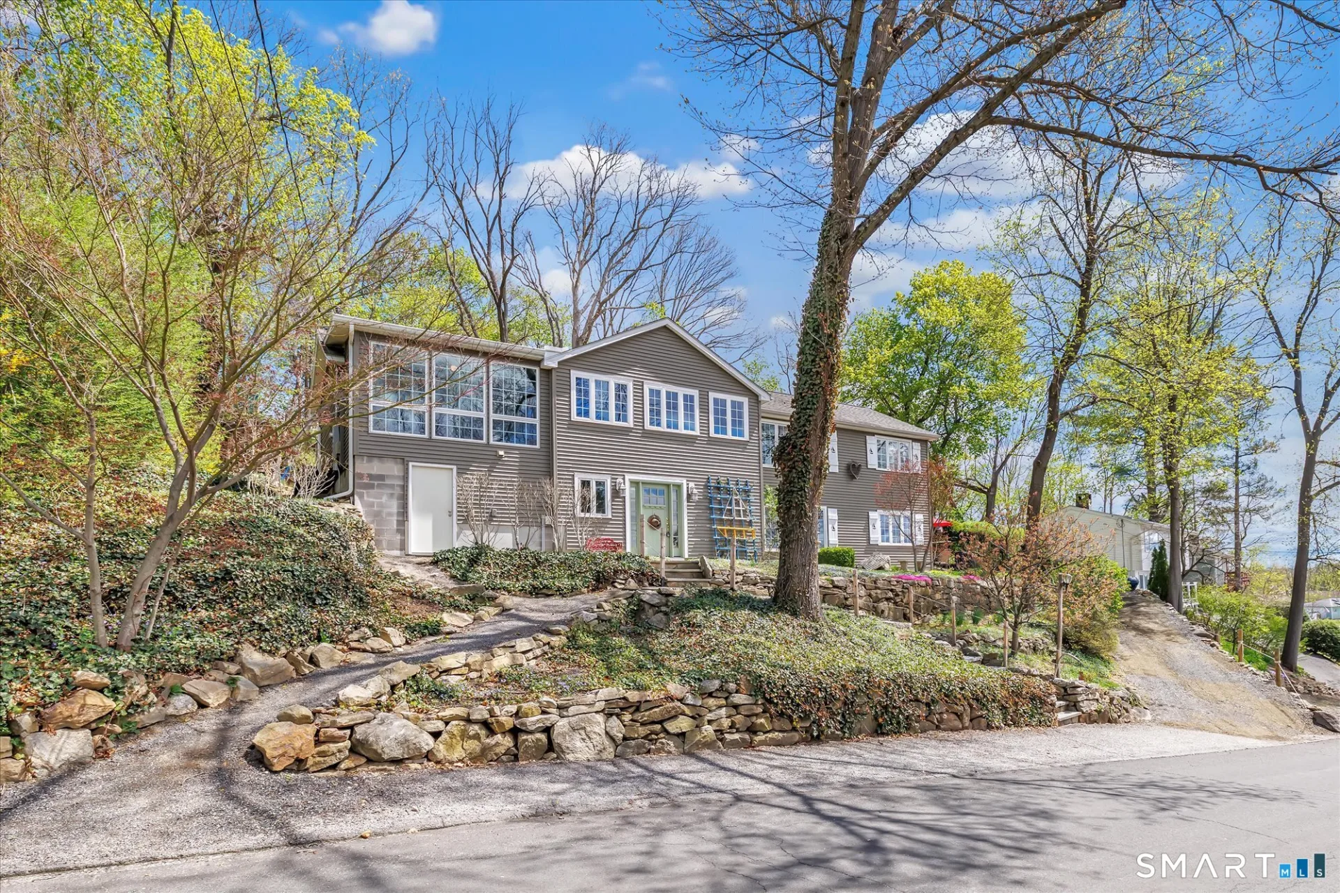 13 Longview Drive, Brookfield, CT