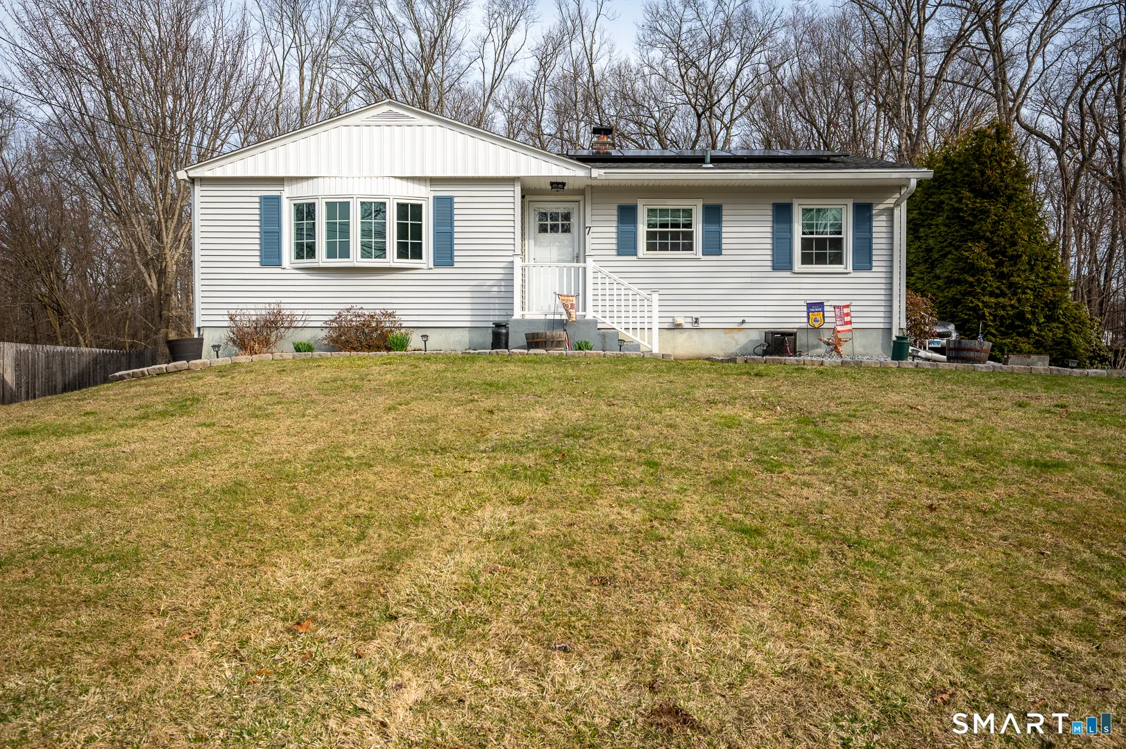 7 Pine Grove Avenue, Enfield, CT