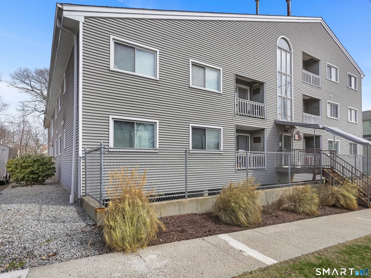 132 Bennett Street #302, Bridgeport, CT