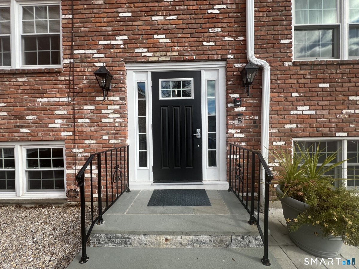 12 Terrace Place #11, New Milford, CT