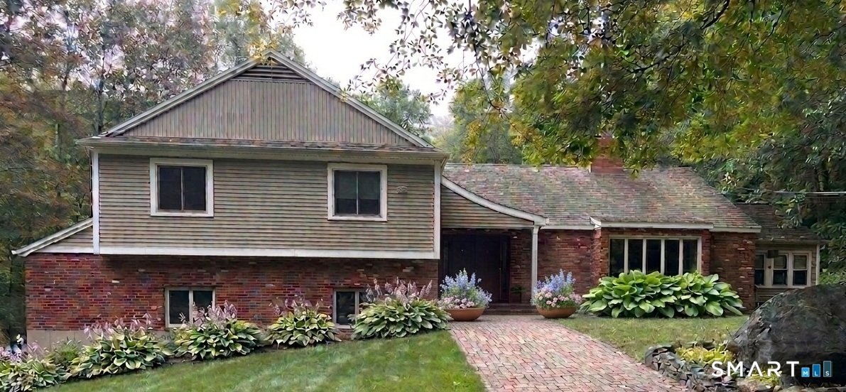 80 Pine Hollow Drive, Middlebury, CT