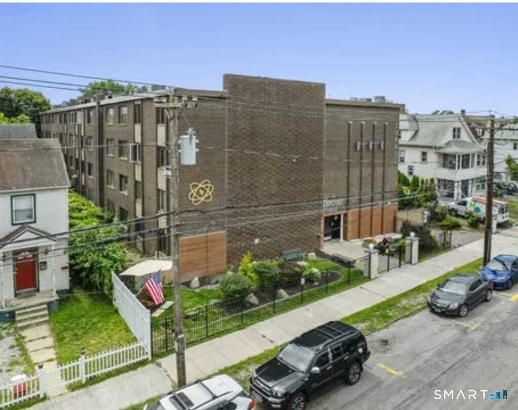 393 Laurel Avenue #210, Bridgeport, CT