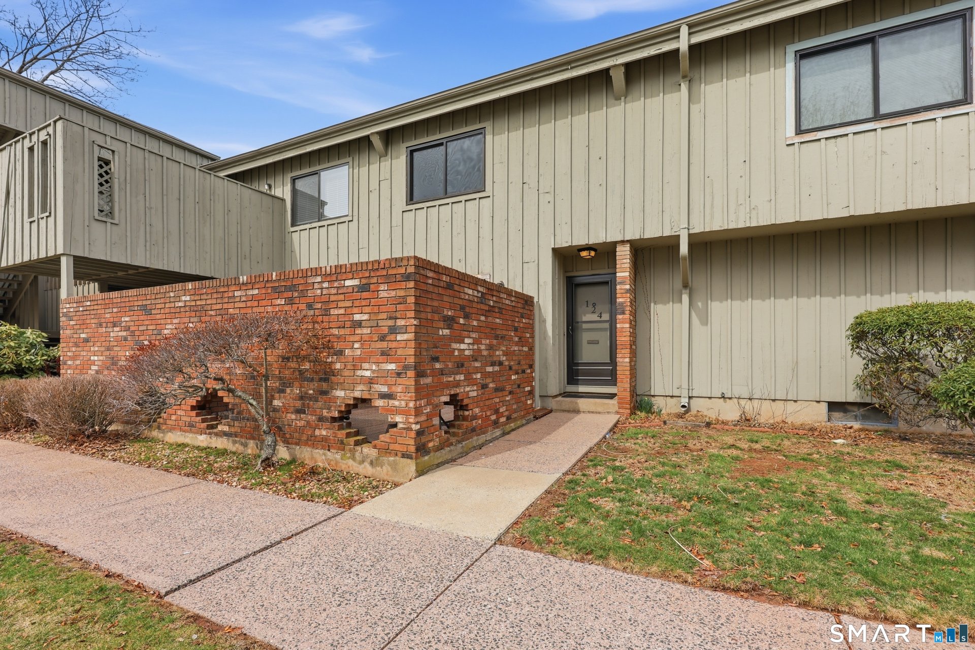 124 Webster Court #124, Newington, CT