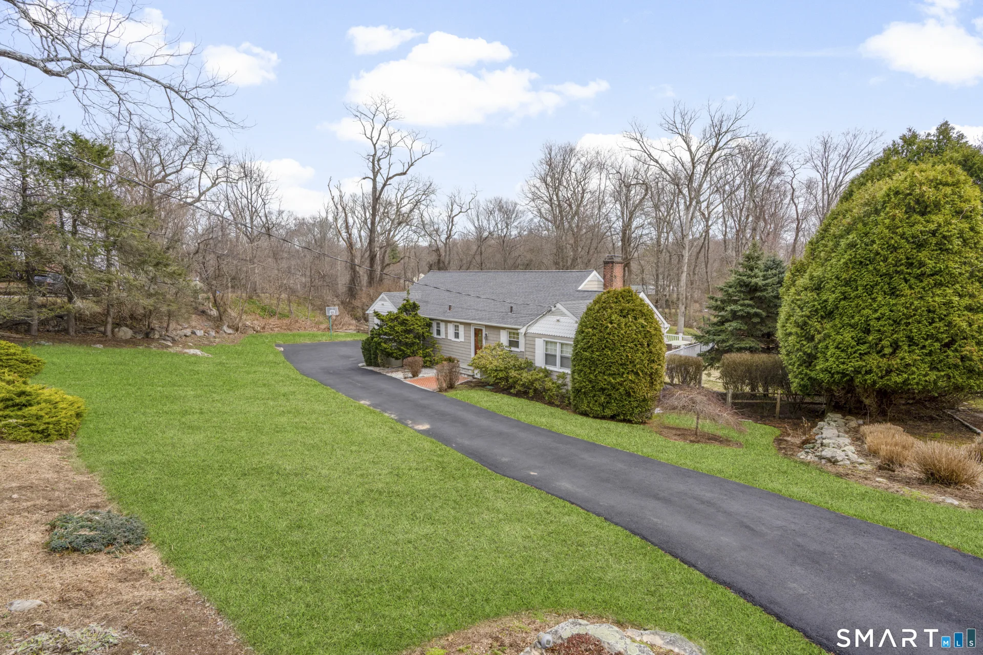 459 Den Road, Stamford, CT