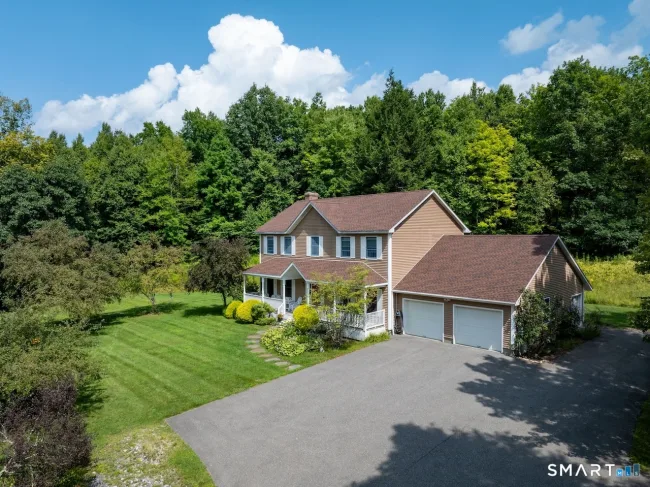 82 Valley Road