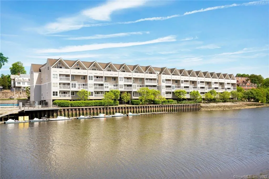 4 Daskams Lane #326, Norwalk, CT