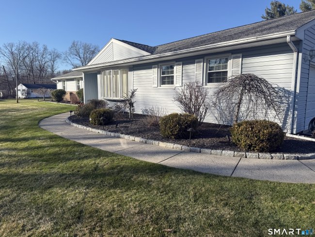 39 Ridgecrest Road, Wallingford, CT