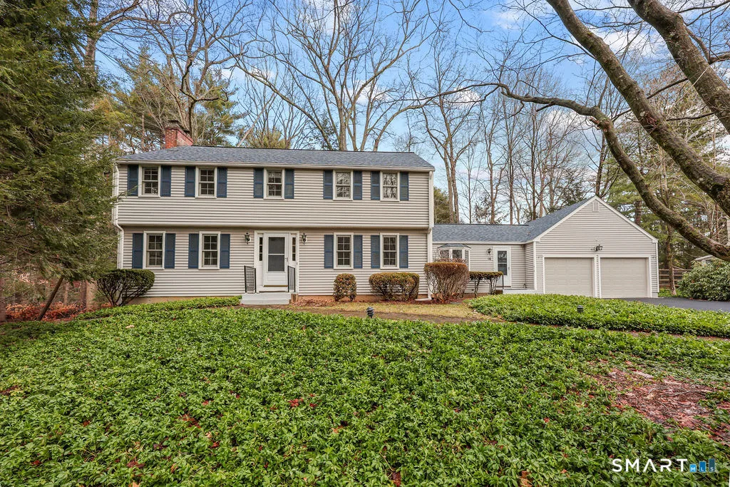 16 Richard Road, Simsbury, CT