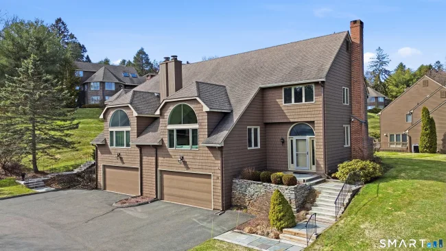 11 Saddle Ridge #11, Bloomfield, CT