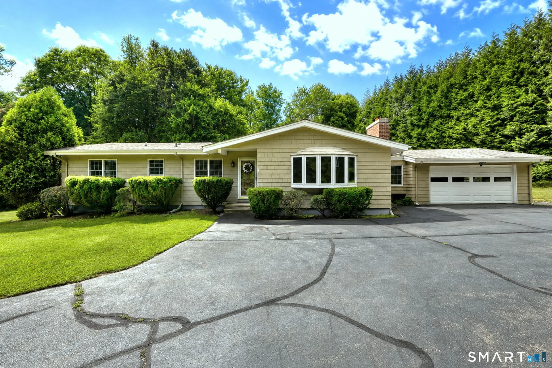 430 Sheldon Court, Orange, CT