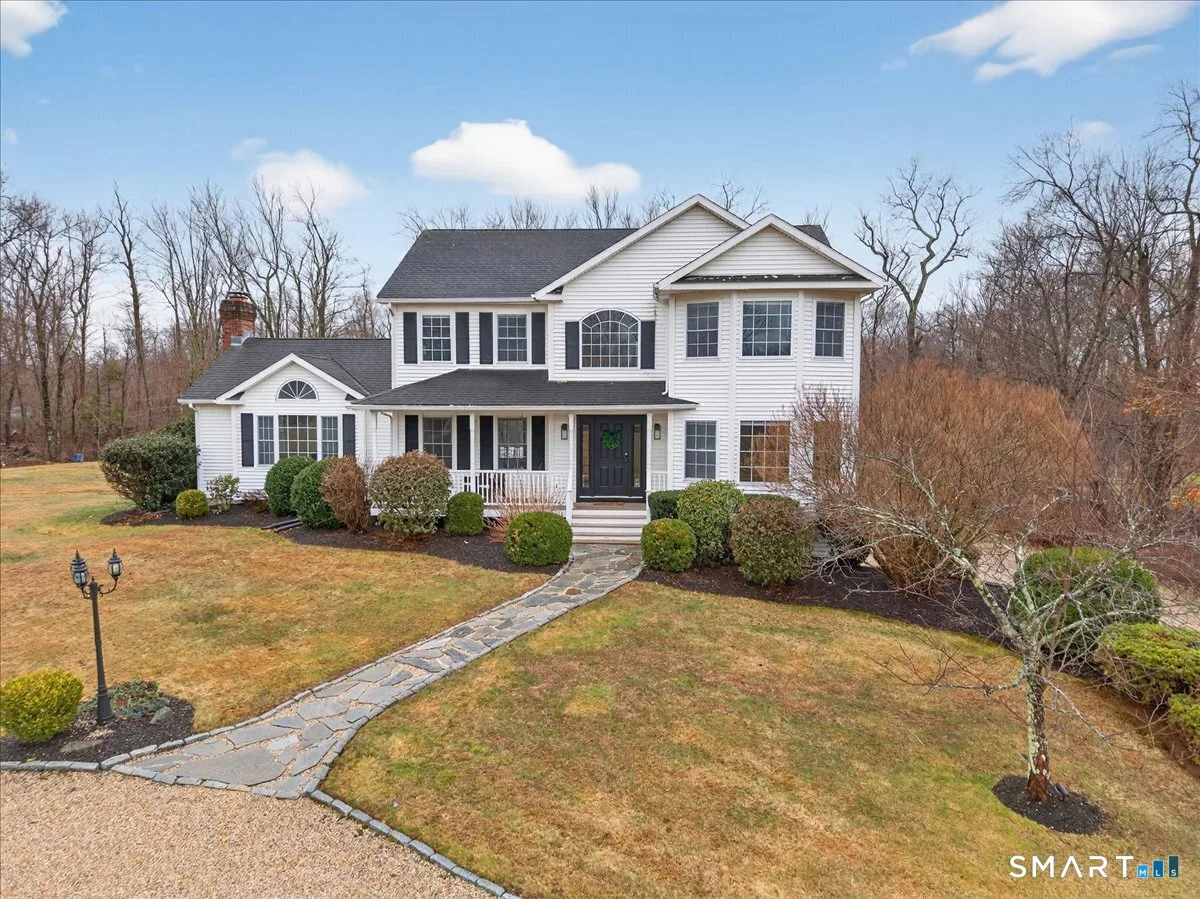 22 Emerald Lane, Bethany, CT