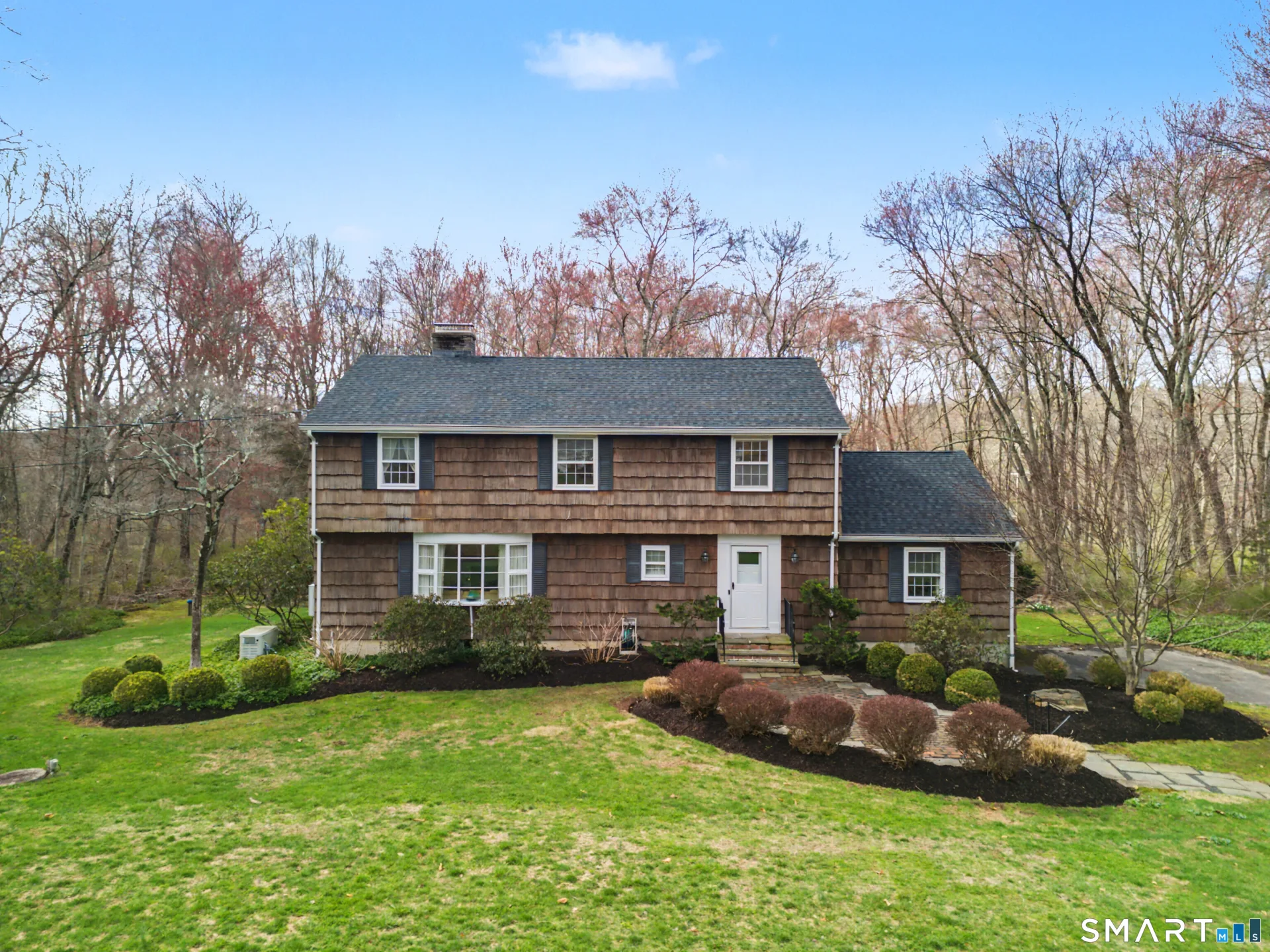 30 Brierwood Drive, Woodbridge, CT