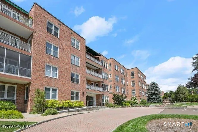 3 Putnam Hill, Greenwich, CT