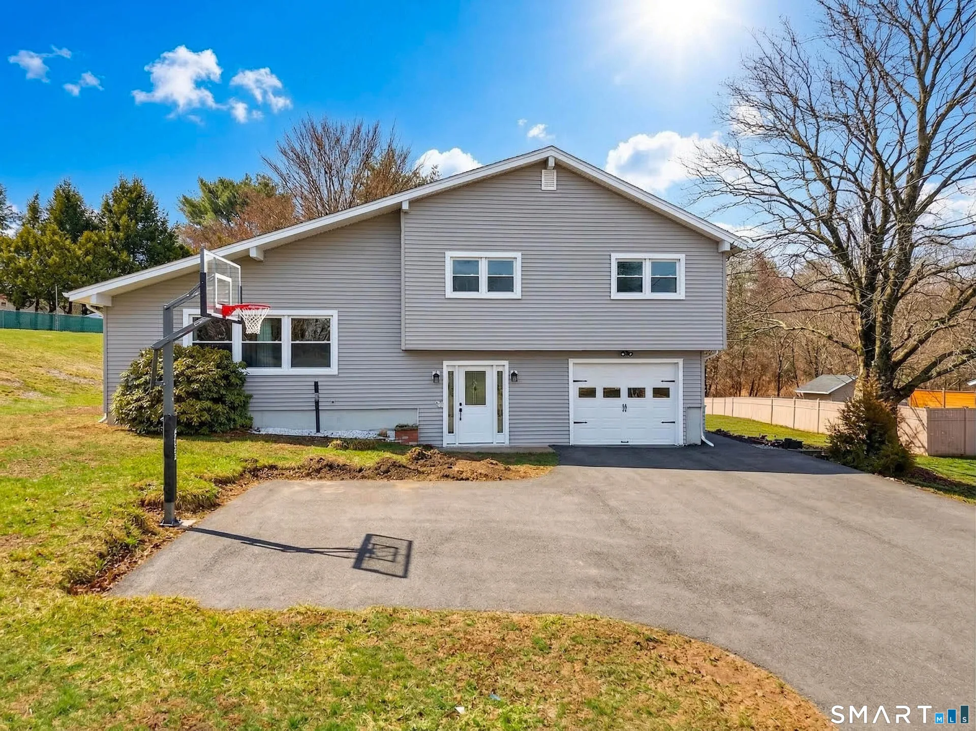 11 Green Briar Road, Norwich, CT