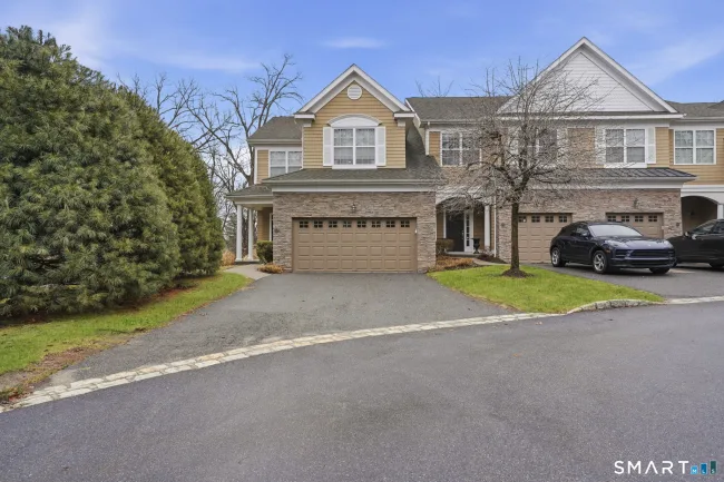 262 Hunter Drive #262