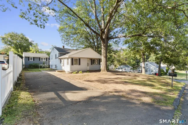 73 Lanouette St Extension, Meriden, CT