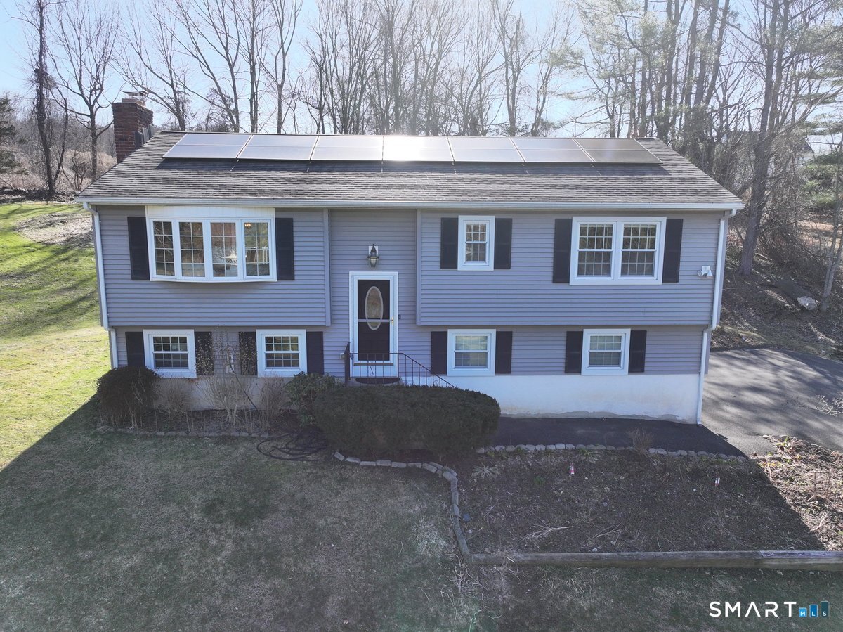 21 Rolling Glen Drive, New Milford, CT
