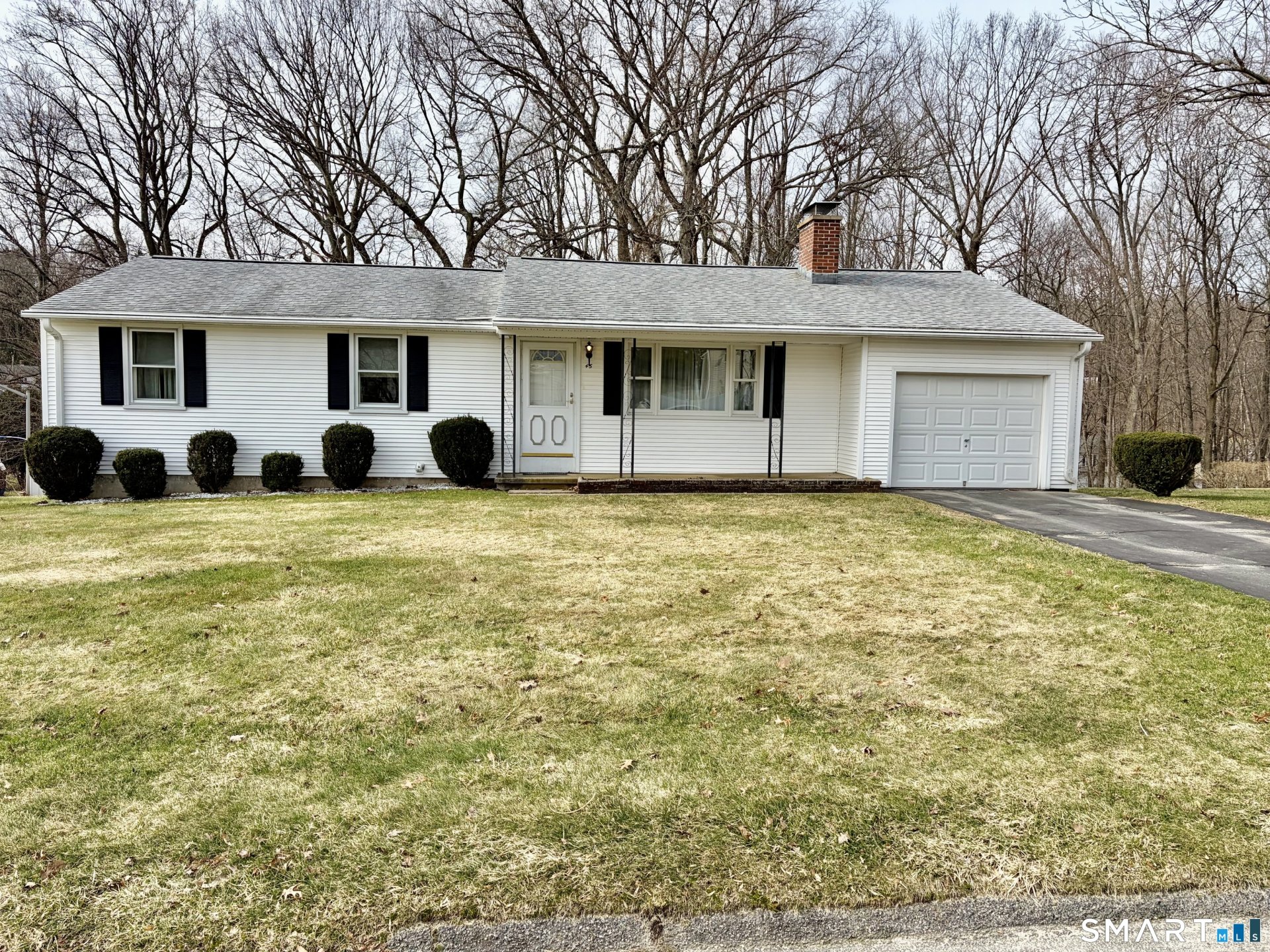 45 Westbrook Drive, Waterbury, CT