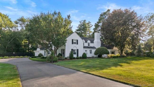 26 Old Orchard Road, North Haven, CT