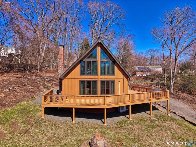 14 Williams Court, Wolcott, CT