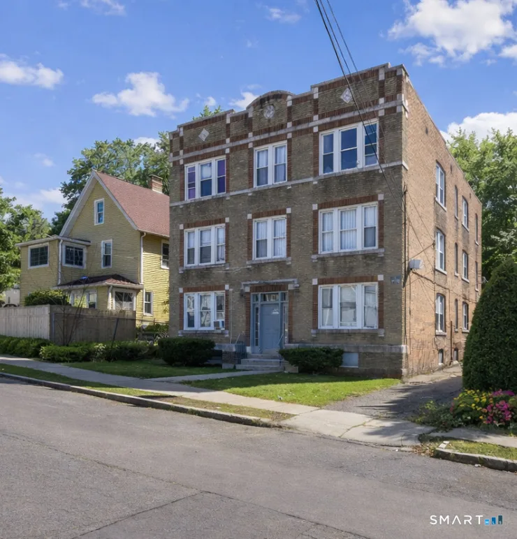 21-23 Glendale Avenue, Hartford, CT