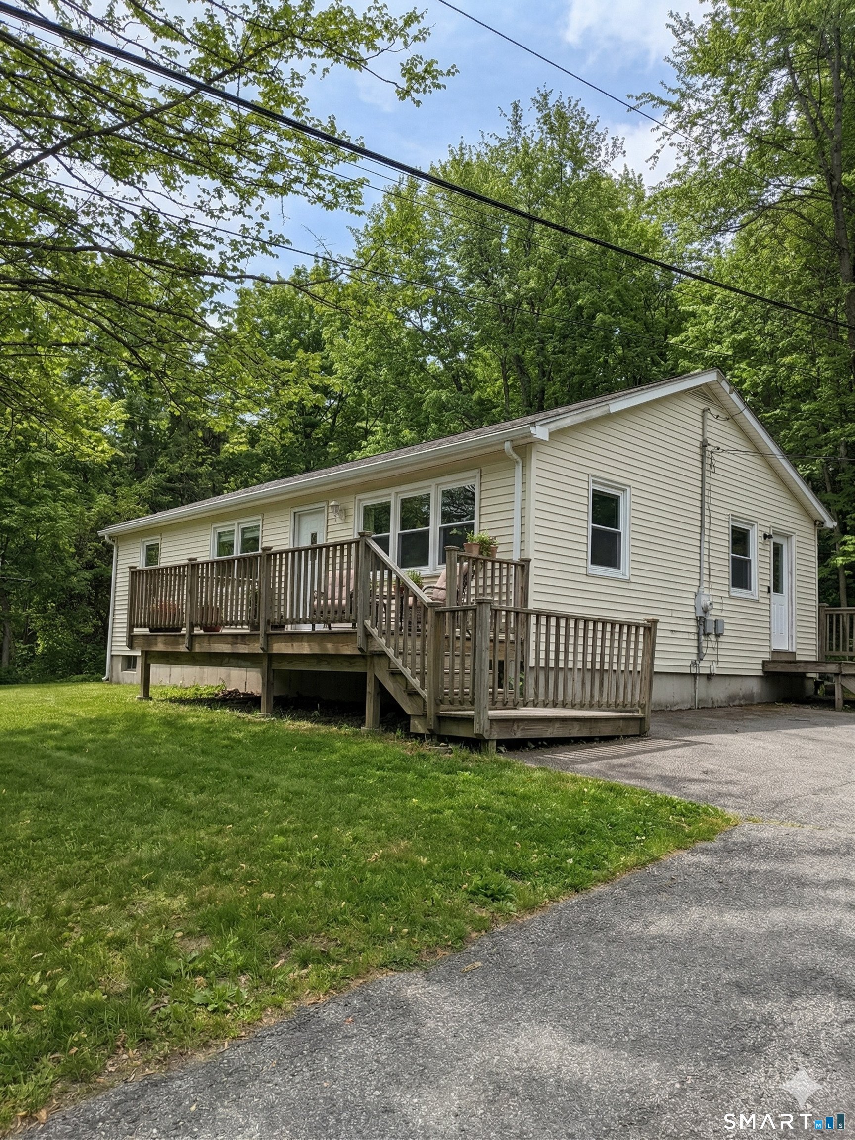 23 Holbrook Road, Seymour, CT