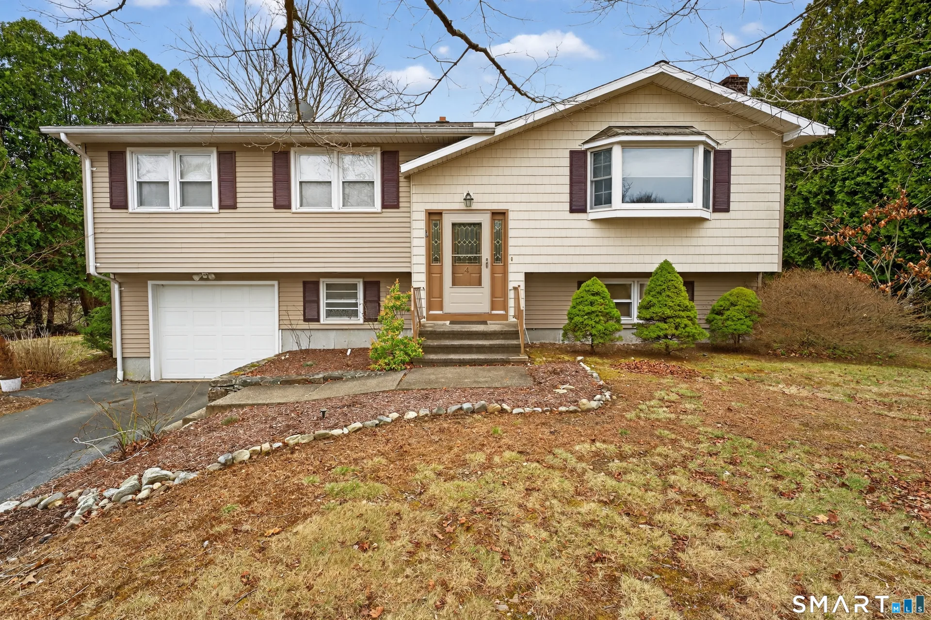 4 Tra Mart Drive, Montville, CT