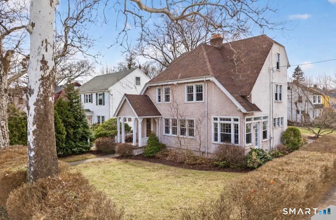 1860 Whitney Avenue, Hamden, CT