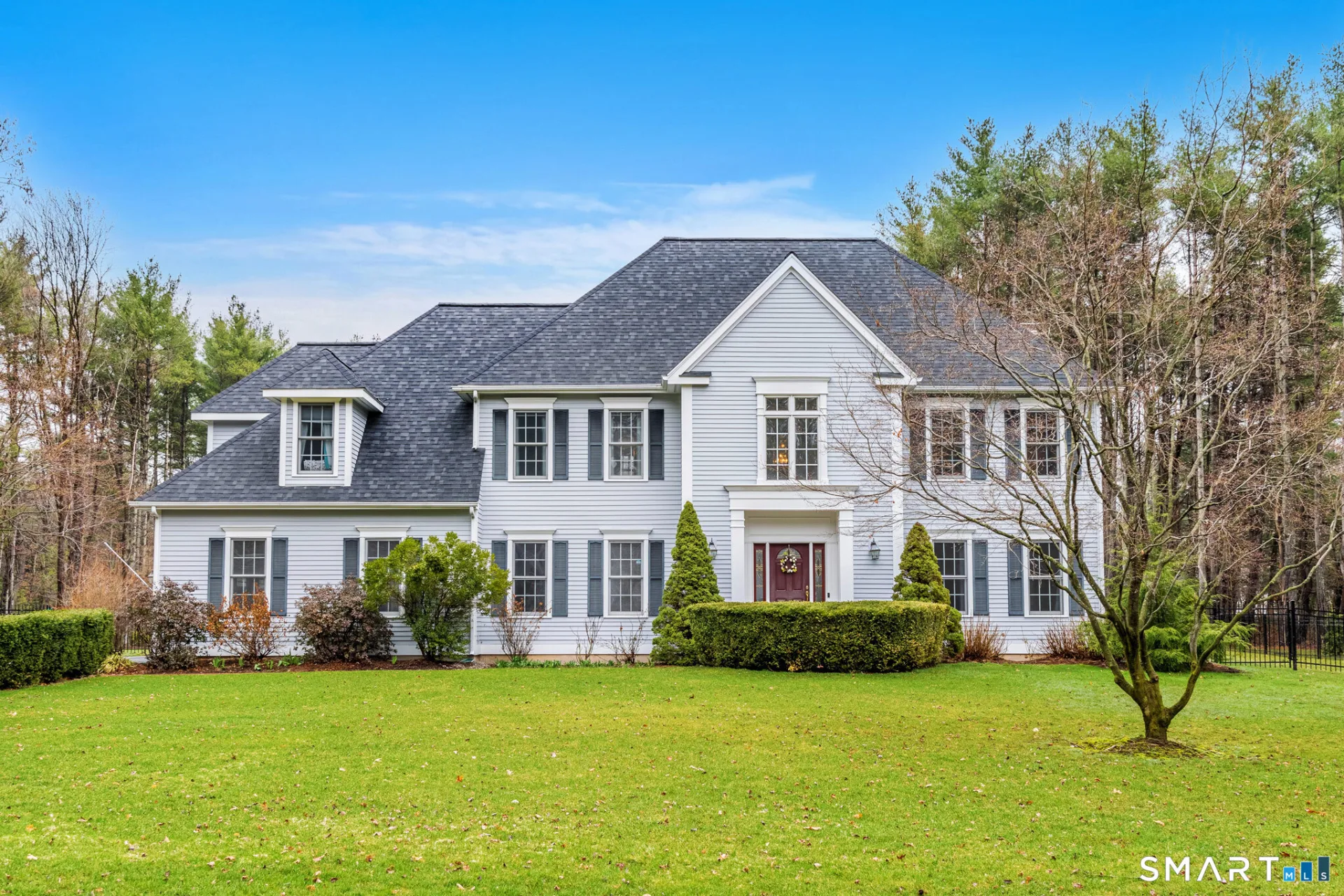 1 West Mary Drive, Simsbury, CT
