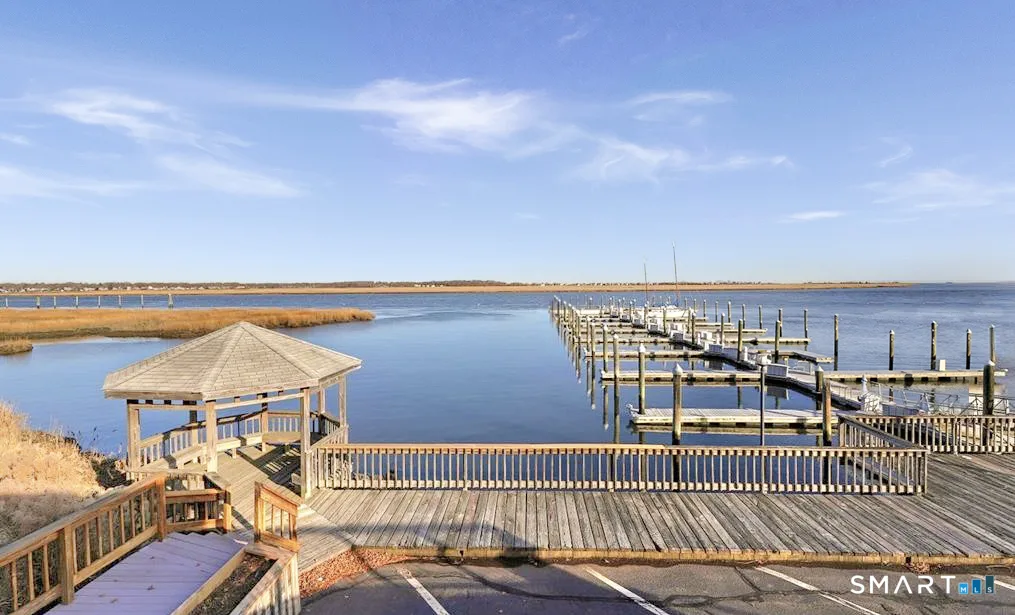 Harbour View Place #BS25, Stratford, CT